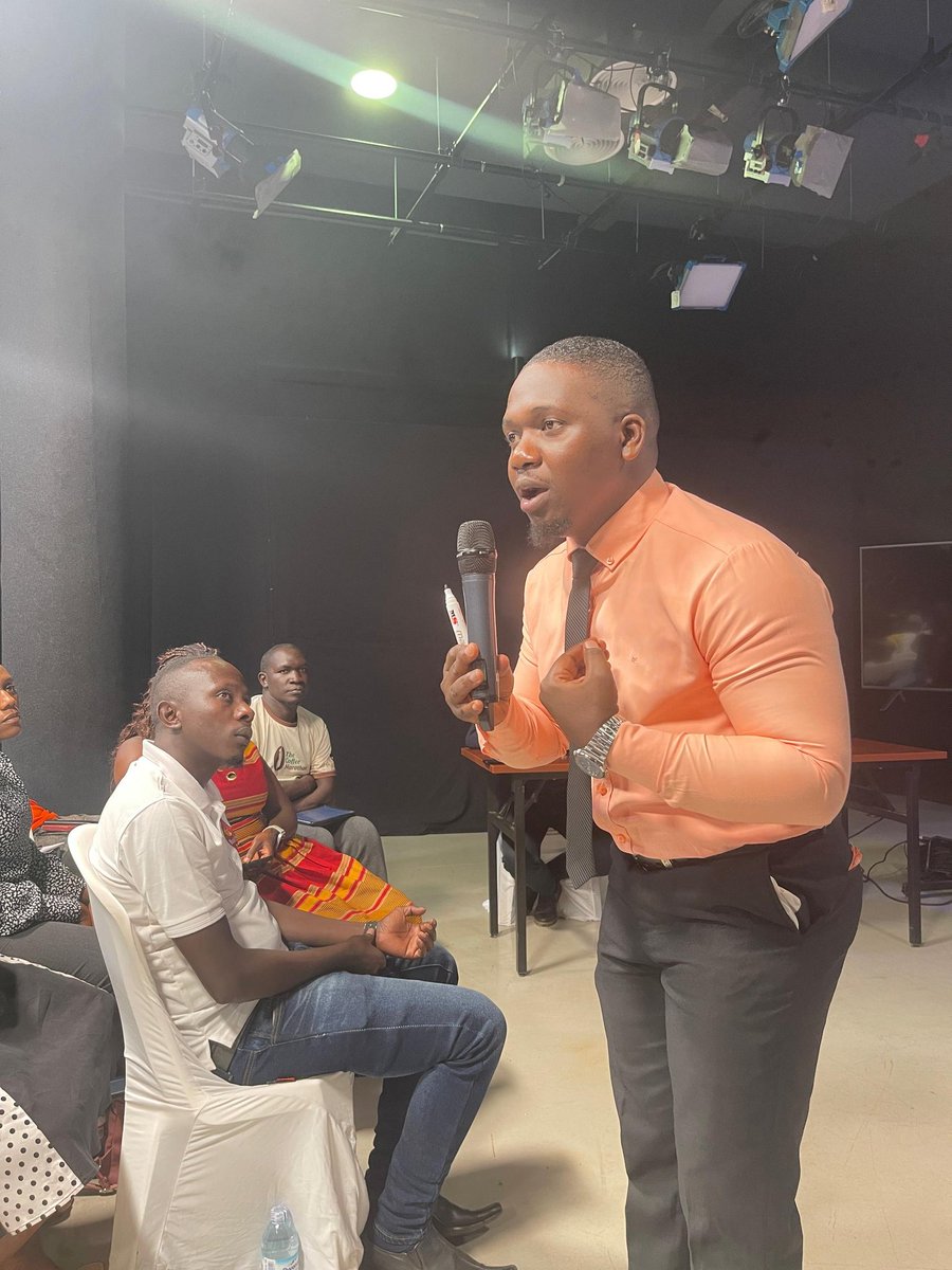 Glenn_Noel_Ics's tweet image. "You learn nothing from life if you think you're right all the time; I recently learnt a lot from @Solo_MDofficial about The future which i understood to be Digital Content Creation. 
The sky is only the Beginning, our abilities are beyond Valid.
#GoldenPosts
 @Janice_Kem