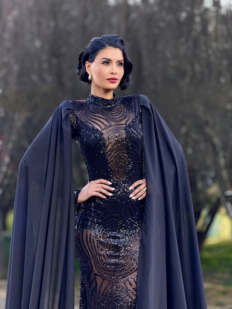 KristalSilva_'s tweet image. #LaGranjaVIP