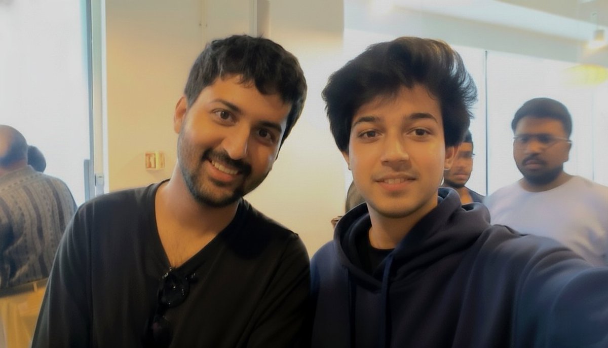 subhadeepds's tweet photo. From watching JAVA DSA playlist to attending cloud computing event as a working professional and discussing about i came a long way.
Also Got to know what it truly mean to be a Platform Engineer or a DevOps Engineer, and how challenging it can be to manage largescale systems https://t.co/toZpYyecKG