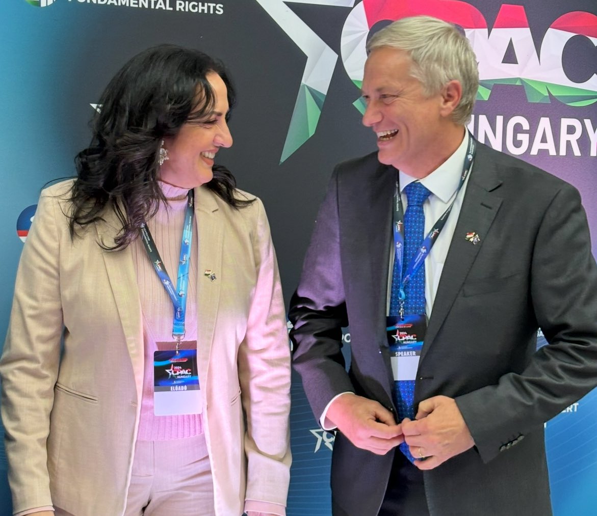 José Antonio, amigo, verte triunfar y estar cada vez más cerca de rescatar a Chile, es un triunfo de todos los que hemos luchado sin descanso por nuestro continente hace tantos años. Pido a Dios que pronto celebremos la victoria definitiva. Sé que así será.

<a href="/joseantoniokast/">José Antonio Kast Rist 🖐️🇨🇱</a>