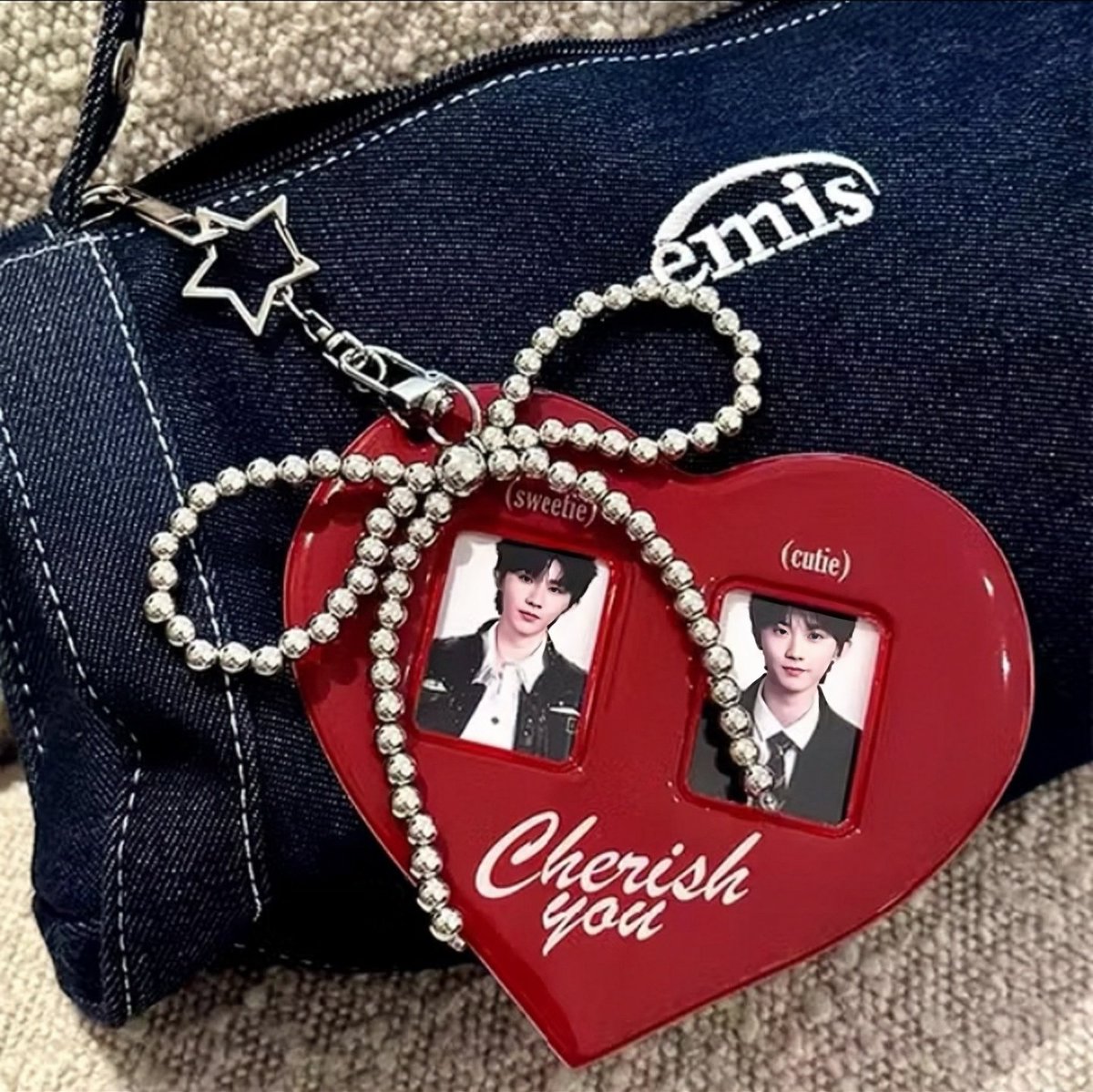 ssheseh's tweet photo. keychain gemasss
— https://t.co/nfe6m9LHr1 https://t.co/eNMG2ULl3k