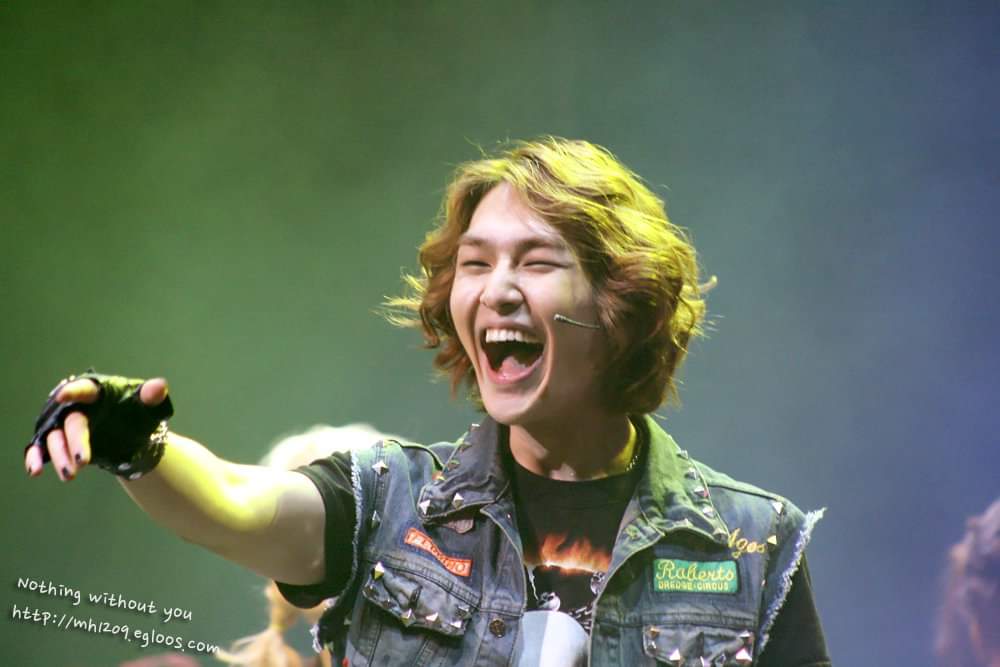 온유 #ONEW #オニュ@SHINee @ONEW_GRIFFIN