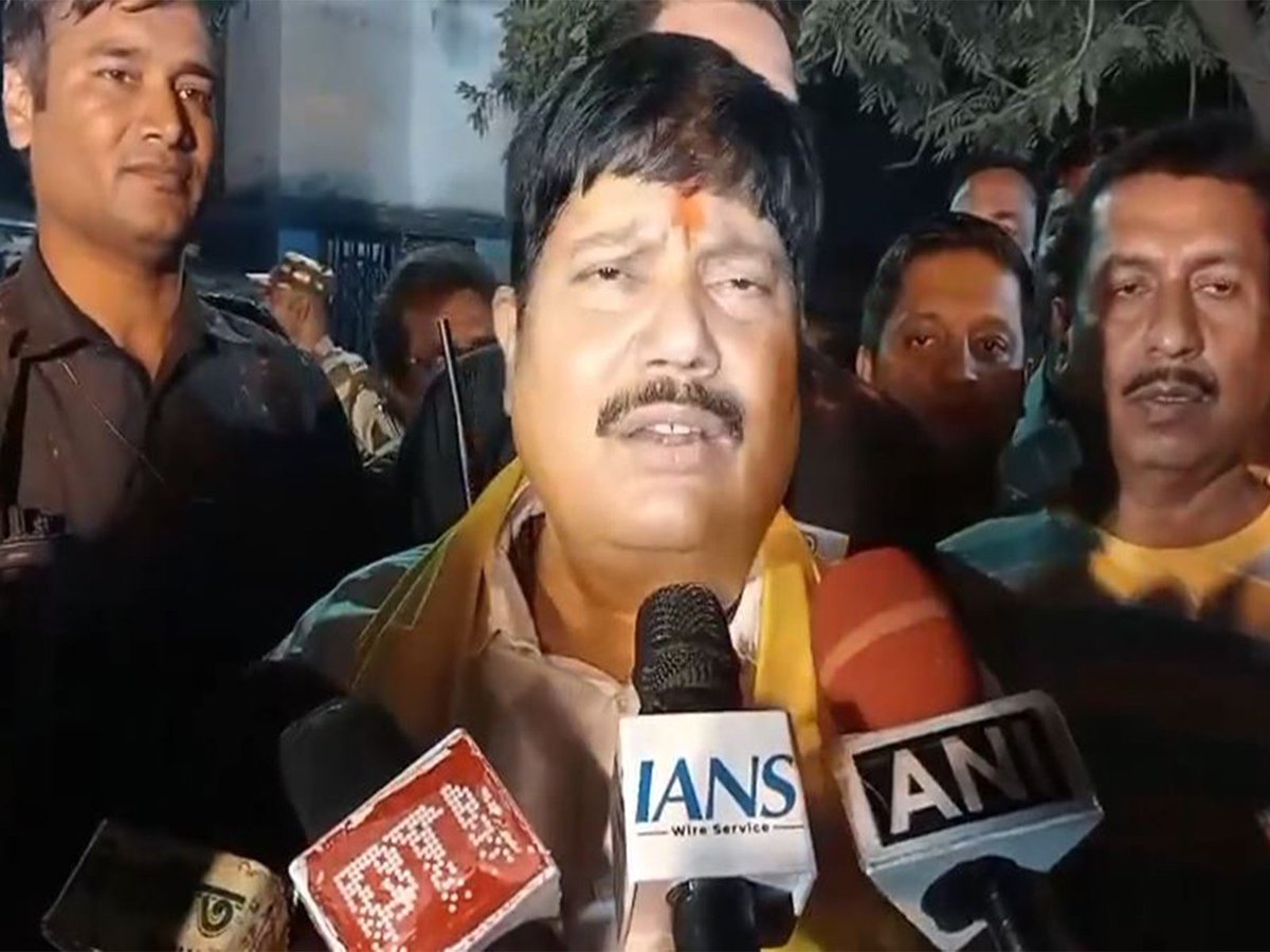 ani_digital's tweet image. &quot;Bottomless Vessel&quot;: BJP leader after TMC MP Shatrughan Sinha congratulates Nitish Kumar on NDA&apos;s win

Read @ANI Story |  aninews.in/news/national/…

#ArjunSingh #ShatrughanSinha #BiharElections