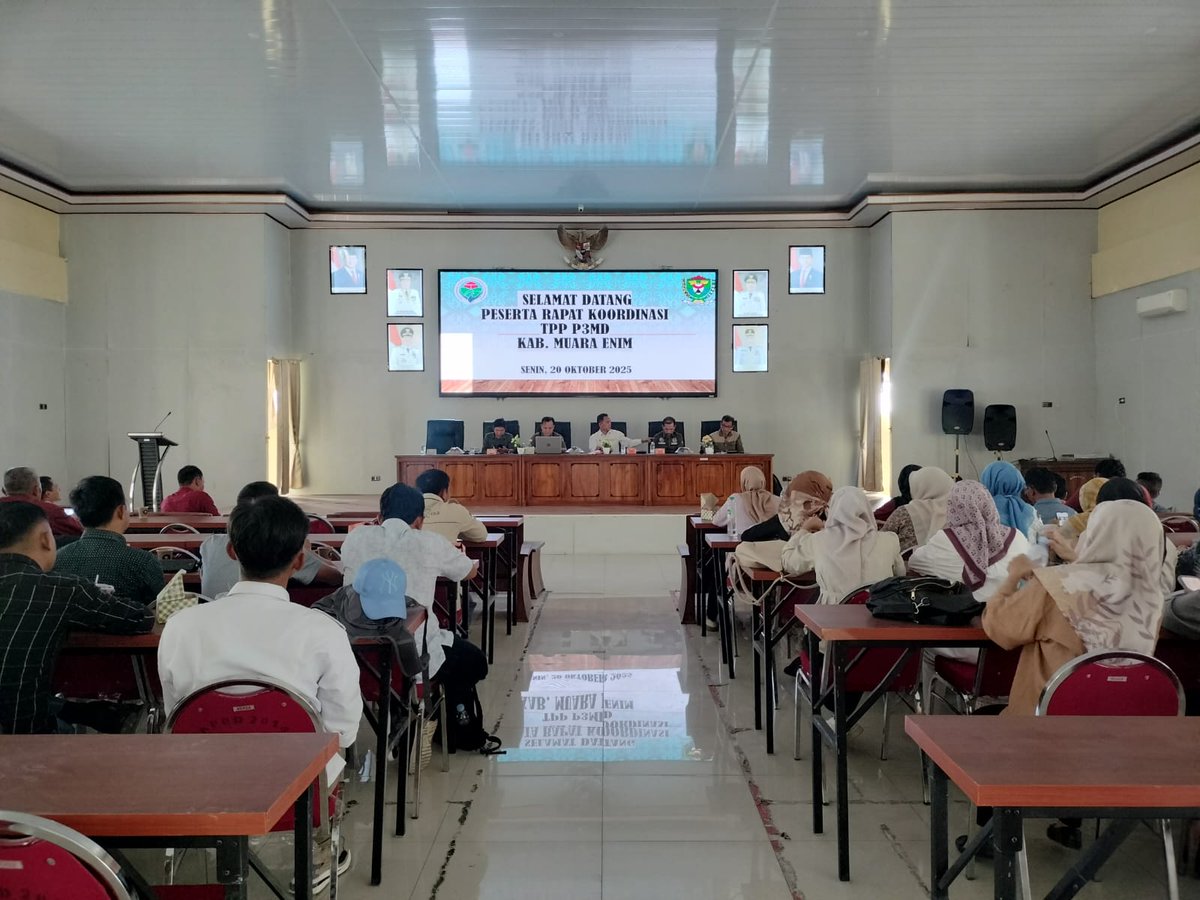 Gotong Royong Membangun Desa; wujud nyata kerja kolaboratif semua pihak dalam Membangun Bangsa

#TerimaKasihYandriSusanto
#SelamatkanDesaDariNarkotika
#DesaBersinar
#DesaGotongRoyong

<a href="/prabowo/">Prabowo Subianto</a>
<a href="/YandriSusanto/">Yandri Susanto</a>
<a href="/ArizaPatria/">Ariza Patria</a>