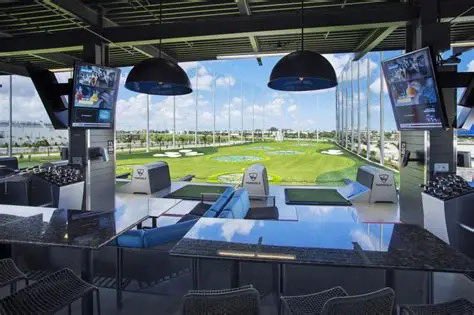 MerceJorda1's tweet photo. Today, the Department of Pathology & Laboratory Medicine hosted our second Fall Festival at the “TopGolf Doral”. This event celebrated the years of service of various staff and faculty at the University of Miami. It was a wonderful opportunity to connect with the families of many of our team members. A special thank you to the organizers from the department’s WEB committee (Wellness, Engagement, and Belonging) for making this possible. @UMiamiPathology @umiamimedicine @UMiamiHealth