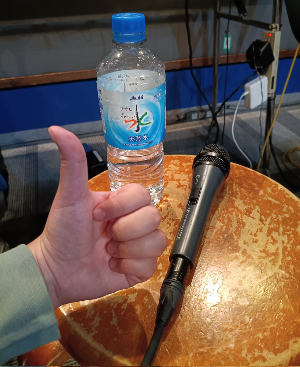 NISE_PROJECT's tweet photo. 最近肌寒いですね！今日も頑張るぞい！ https://t.co/wtgofs3Nbu