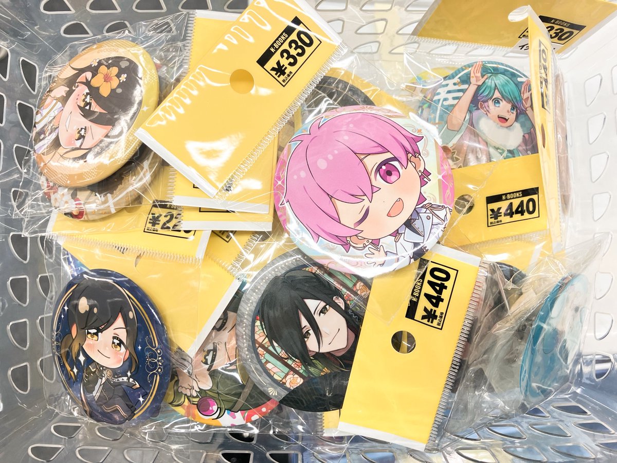 希少 恋は世界征服のあとで 缶バッジ アクリルキーホルダー 等 大量