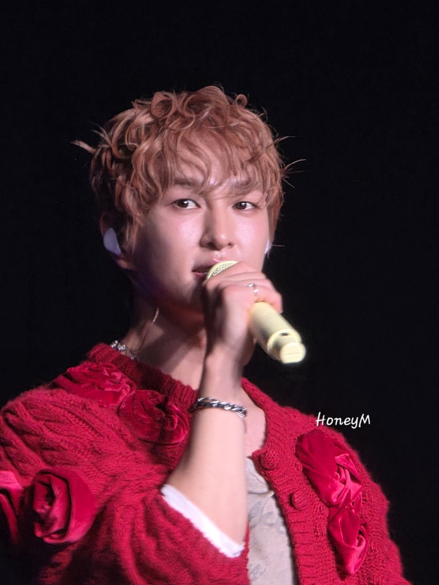 온유 #ONEW #オニュ@SHINee @ONEW_GRIFFIN