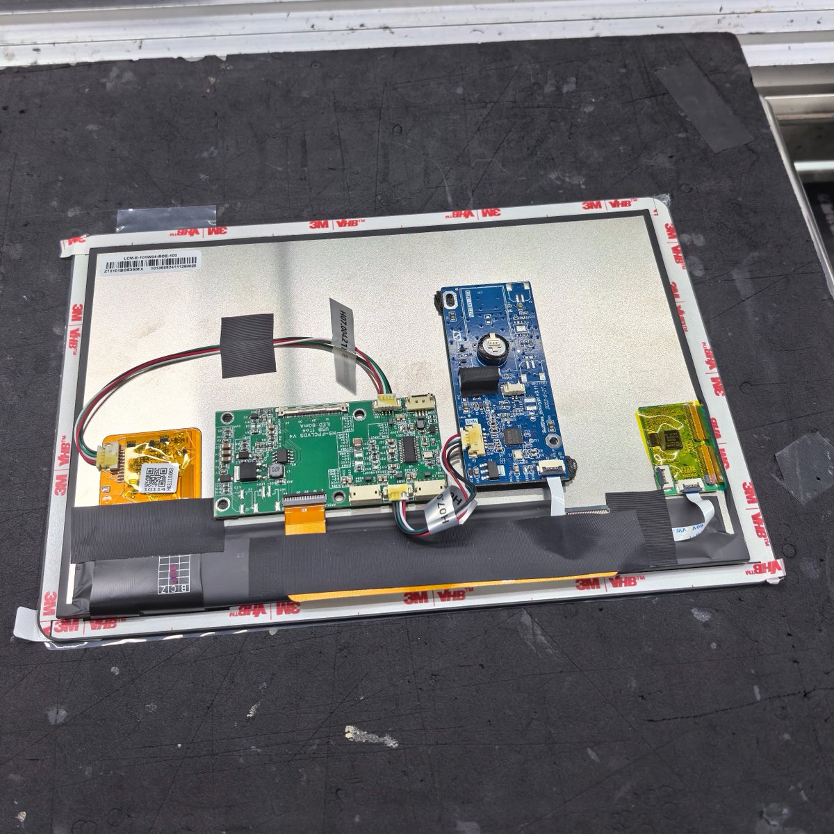 Horsent1's tweet image. #ProductShowcase 10.1-inch  #touchscreen display kit, integrated dual sense technologies,  #PCAP and  #EMR(electromagnetic resonance ), bring intuitive touch and writing experience.