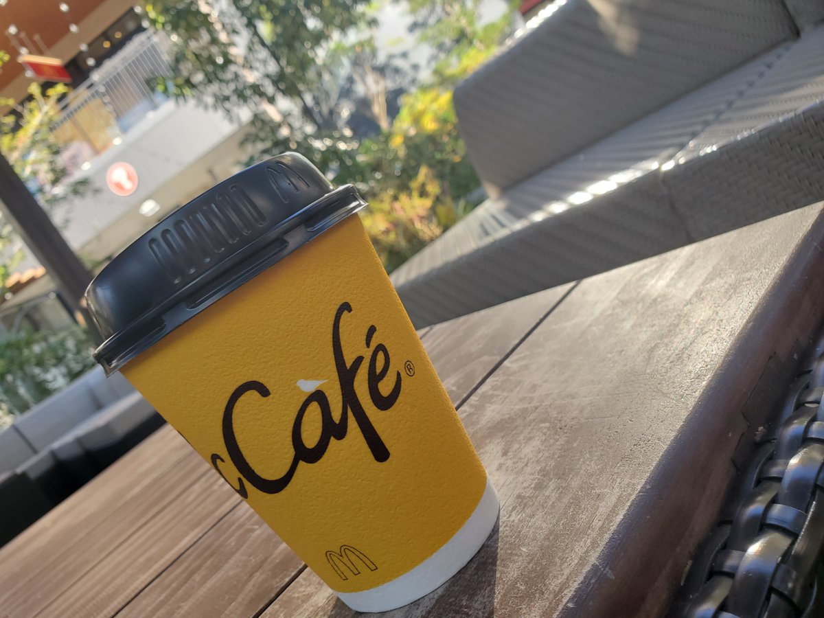 user_U_'s tweet image. しごおわコーヒー、疲れたー
明日は定休日だぜ

マックのコーヒーは値段の割に美味しいからしゅき☕