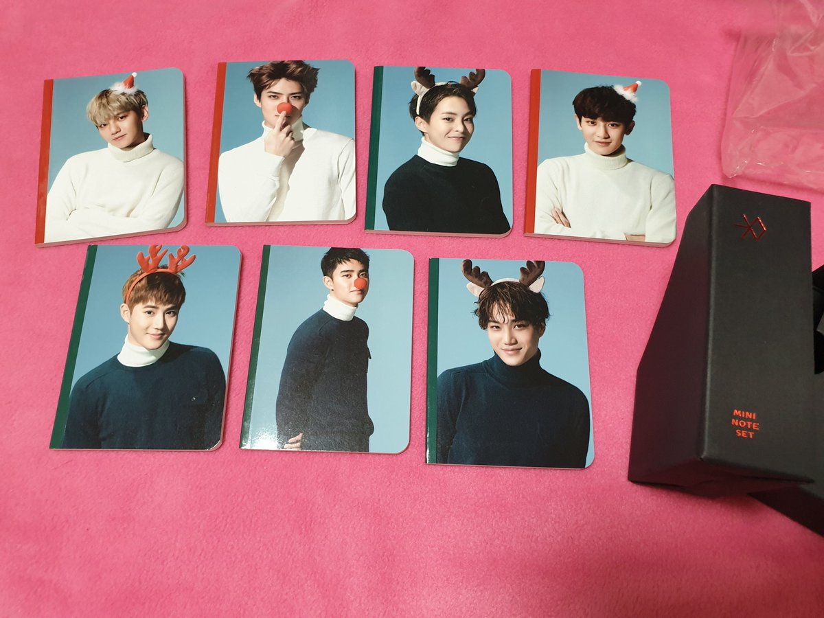 833104s's tweet photo. 엑소 굿즈 양도
EXO 싱포유 미니노트 
7권 일괄 1.2 +택배비 https://t.co/OZKqQLmj1R