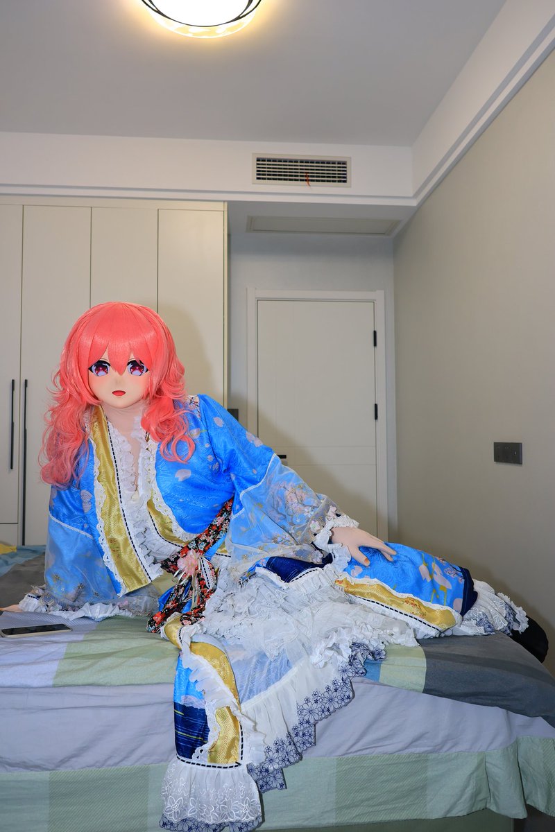 JunkoSang17697's tweet image. 幽幽子最近吃太多了，扔扔把衣服撑爆了（悲）
#東方Projectᅠᅠᅠᅠ #西行寺幽々子 #kigurumi