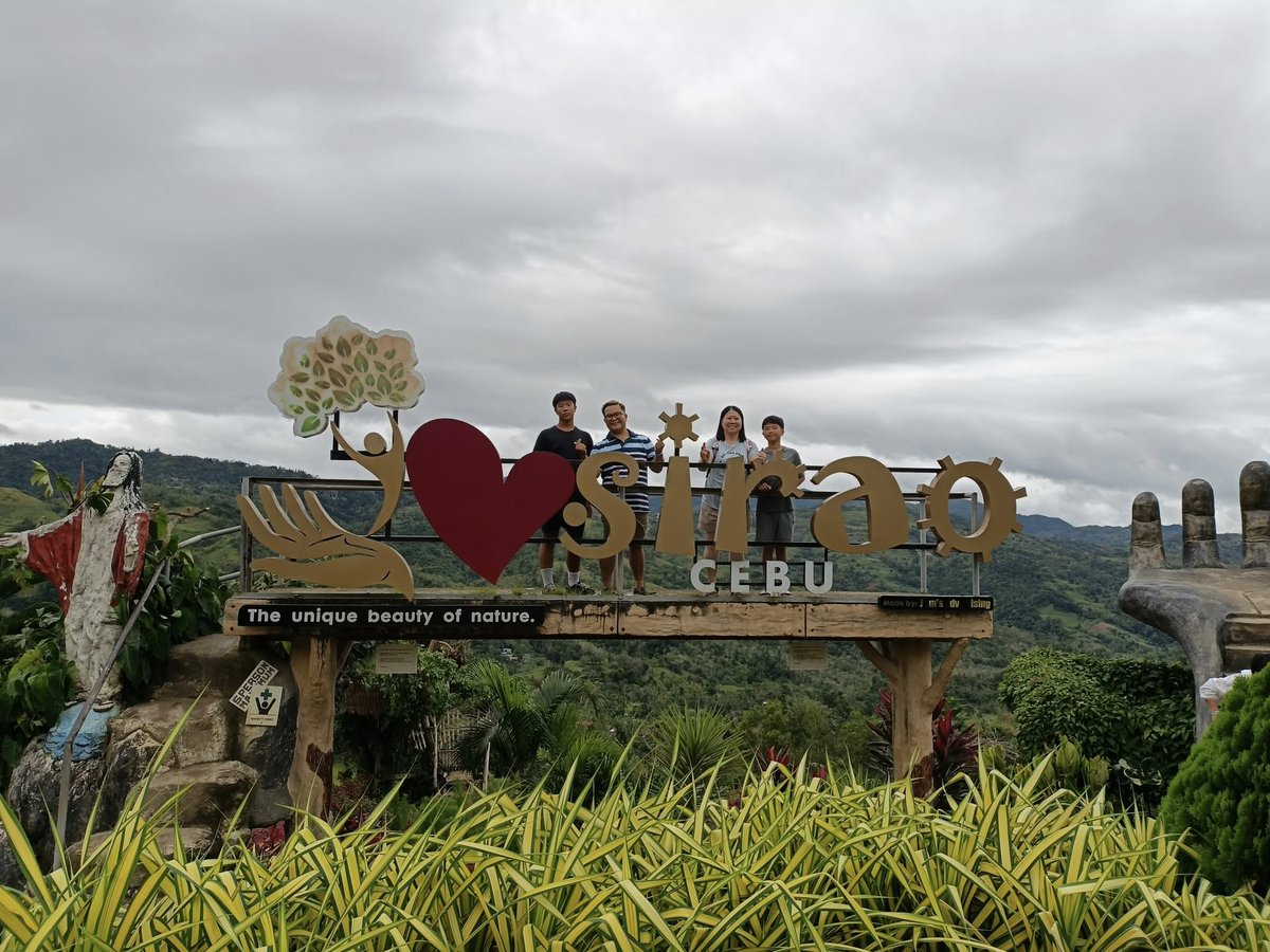 CebuTours's tweet photo. A huge thank you to our guests for exploring Cebu’s uphill destinations with us! 🌄

Breathe the cool mountain air, enjoy stunning views, and make unforgettable memories. 

Book your uphill adventure now 👉 https://t.co/YlFsV3lujT

#CebuTours #UphillTour #ExploreCebu https://t.co/SJGNj0qfC0
