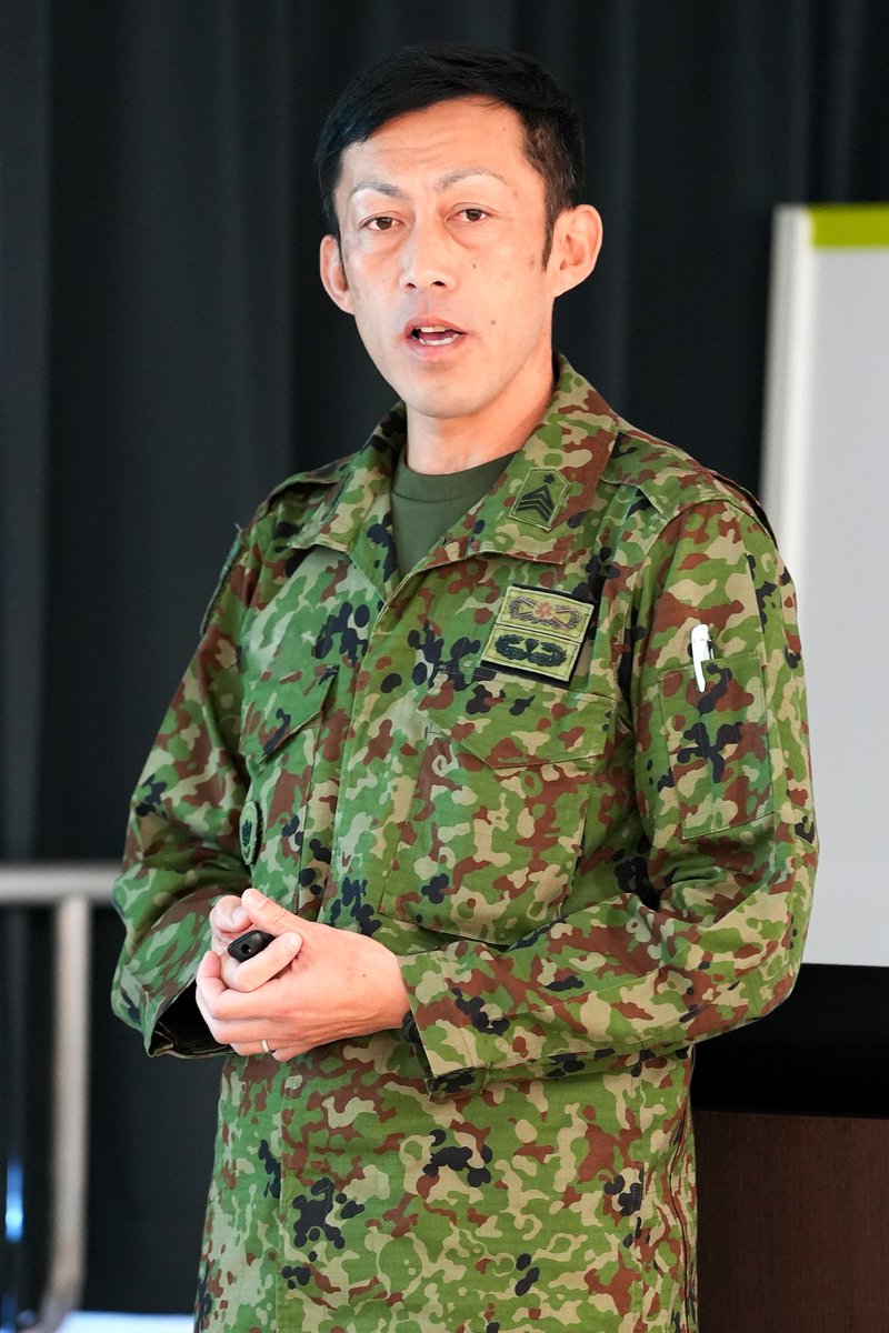 第117教育大隊の最先任上級曹長課程において、各部隊の最先任として