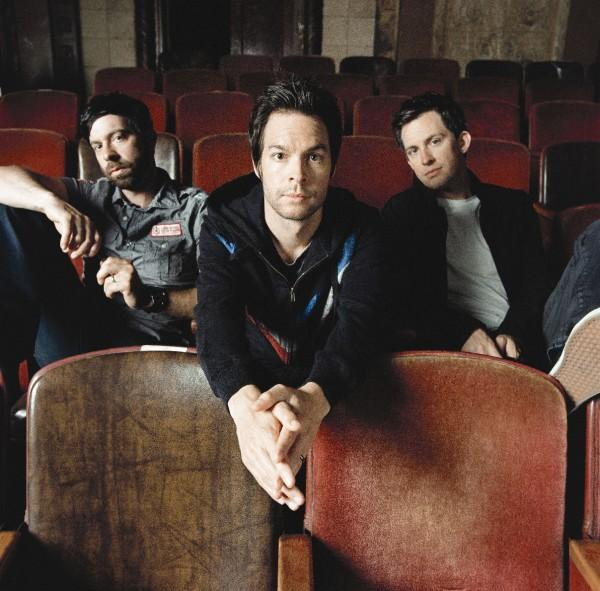altmegashuffle's tweet image. #alternativerock #indie #classicalternative #radio The Red by @ChevelleInc Listen to Alternative Rock Variety MEGASHUFFLE tunein.com/radio/ALTERNAT…
