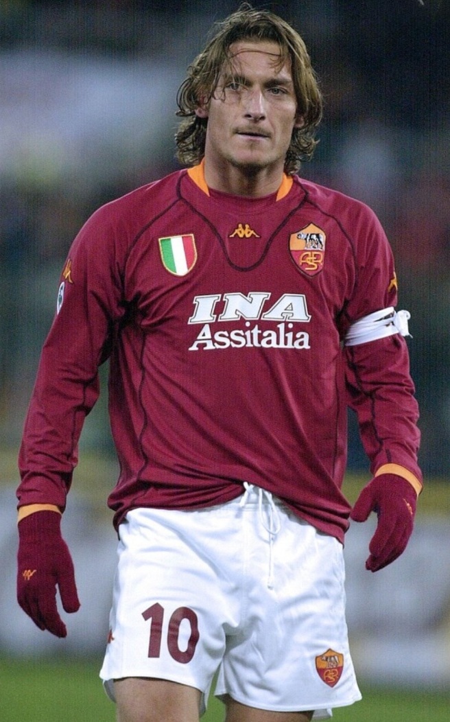 DavidCo89272207's tweet image. Espectacular pack de guantes personalizados creados por @BohemioI81892 para #PES2001 ,un nuevo toque exclusivo para el parche. Ponerse en contacto con el el que lo quiera ya. ko-fi.com/el_doblas/shop