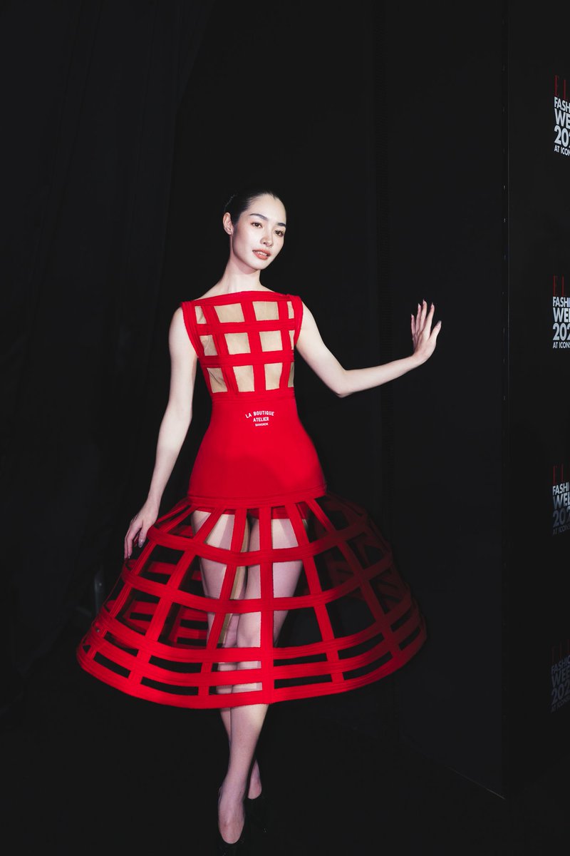 ชุดสวยมาก ๆ เลยค่ะ ขอบคุณ LA BOUTIQUE ที่มอบโอกาสดี ๆ ให้น้องมิ้นท์นะคะ

 LA BOUTIQUE X MINTRANCH
#MRWithLABOUTIQUE #mintranch #มิ้นท์รัญชน์รวี