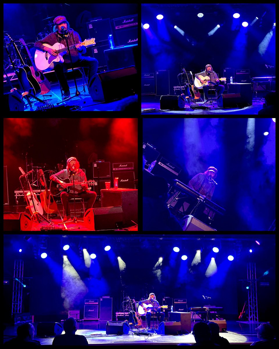 Ian McNabb solo acoustic set Sunday afternoon in Centre Stage.
🎶🎶🤩🤩😘