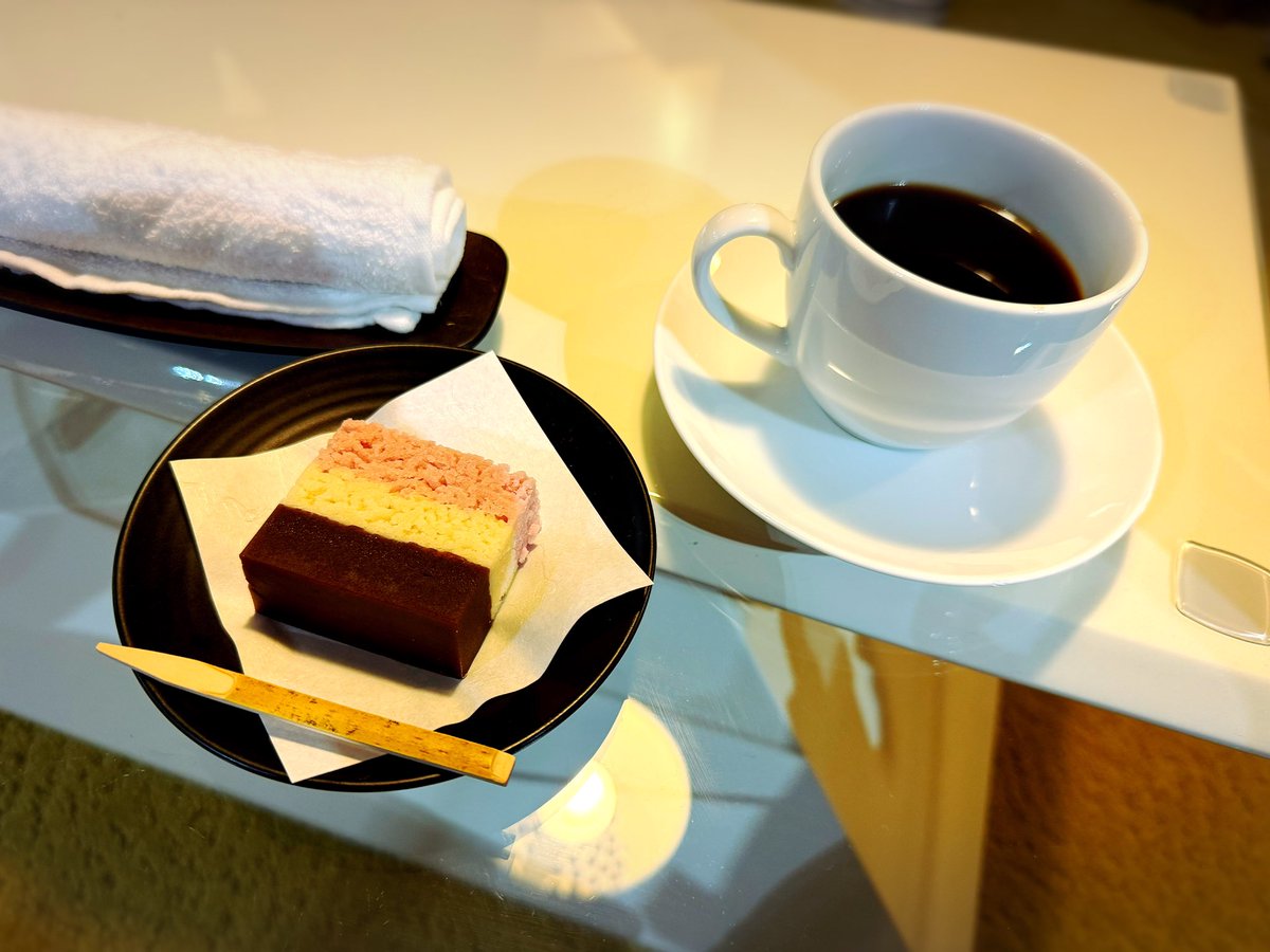 Stellaの受注会が来ると1シーズンってあっという間だなと思う
来シーズン、私のために作ってくれたんかなってカーディガンがあって即オーダーした笑
StellaだからRockの69だけど、これ着て球場行ったらどう見ても石井推しの阪神ファンやわ🐯