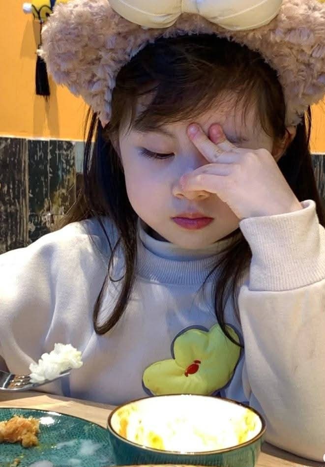 सुनी हुई बातों पर भरोसा सोच समझकर करना चाहिए, क्योंकि कोई भी व्यक्ति आपको कहानी का वह भाग कभी नहीं बताएगा , जहां वह स्वयं "गलत" था। 🔥