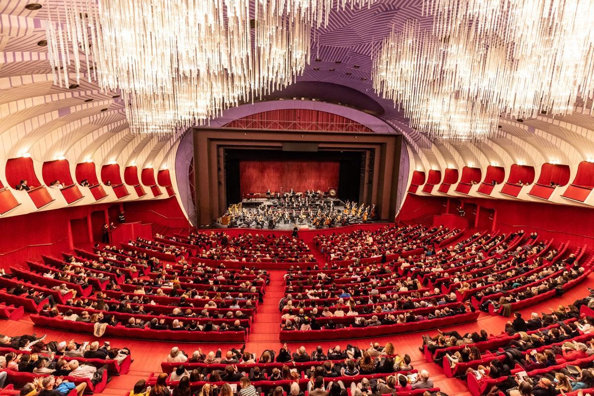 La Filarmonica TRT torna al Teatro Regio con Rivelazioni. Il primo appuntamento della stagione “I Concerti 2025/2026” è in programma lunedì 17 novembre con la direzione del Maestro Umberto Clerici.
sguardisutorino.blogspot.com/2025/11/la-fil…

<a href="/FilarmonicaTRT/">Filarmonica TRT</a> #filarmonicatrt #musica #torino