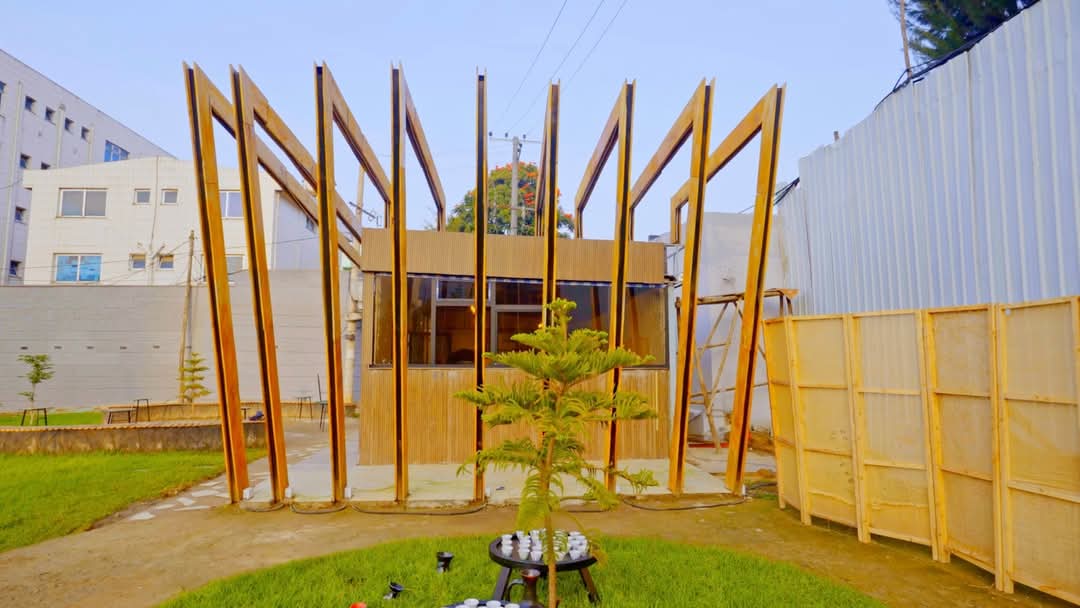 ETEmbassyPEK's tweet image. Addis Ababa is transforming! 🏙️ New modern market centers are rising as part of the city&apos;s corridor development, creating organized spaces for trade and commerce. #AddisAbaba #UrbanDevelopment #NewMarkets #Ethiopia