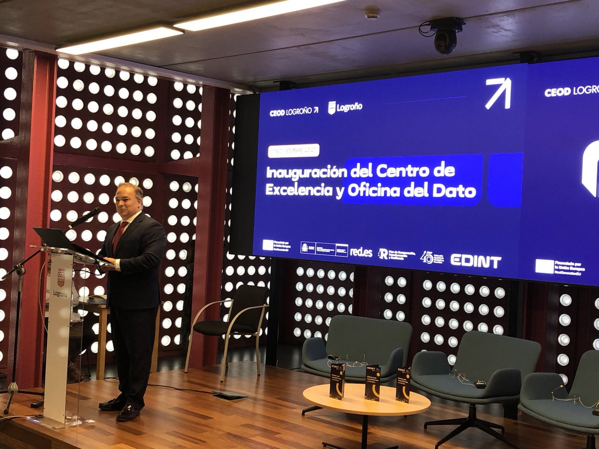 📈📊Hoy se inaugura un nuevo #CEOD del proyecto <a href="/edint_femp/">EDINT</a>.

📍El director general de Organización y Recursos de la #FEMP, <a href="/jaicarnicero/">Jaime Carnicero 🇪🇸</a>, ha asistido acompañado de <a href="/conrado_escobar/">Conrado Escobar</a>, alcalde de <a href="/AytoLogrono/">Ayuntamiento Logroño</a>, y de la delegada del Gobierno en La Rioja, <a href="/Beatrizarraiz/">Beatriz Arraiz</a>.

📲 “#EDINT