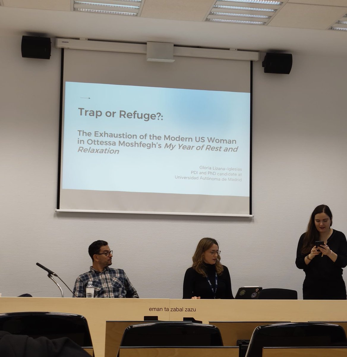 It was an absolute pleasure to present my paper “Trap or Refuge?: The Exhaustion of the Modern US Woman in Ottessa Moshfegh’s My Year of Rest and Relaxation” at the 48th AEDEAN conference last Friday.

Until next time!🌟

<a href="/aedeaninfo/">AEDEAN</a> 
<a href="/upvehu/">UPV/EHU</a>