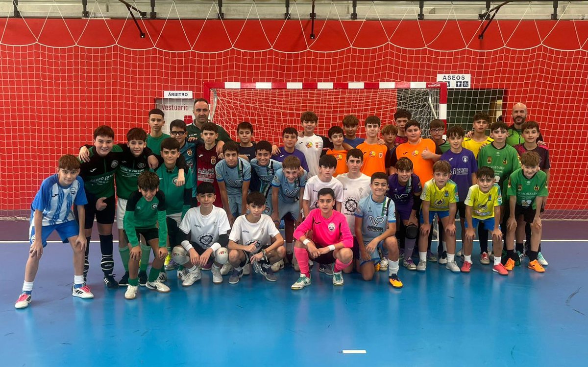 FedExFutbol's tweet image. 🥅 | #FútbolSala |

📍Villagonzalo y Cáceres acogieron este fin de semana nuevas preselecciones de fútbol sala en categoría Sub-14 y Sub-16 masculina y femenina.

👏👏👏¡Enhorabuena a tod@s l@s participantes!

#SomosFEXFUTBOL
#VamosExtremeña