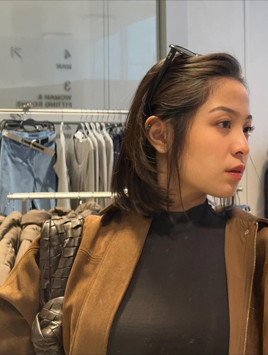 IndoPopBase's tweet image. Bernadya debuts blunt bob.