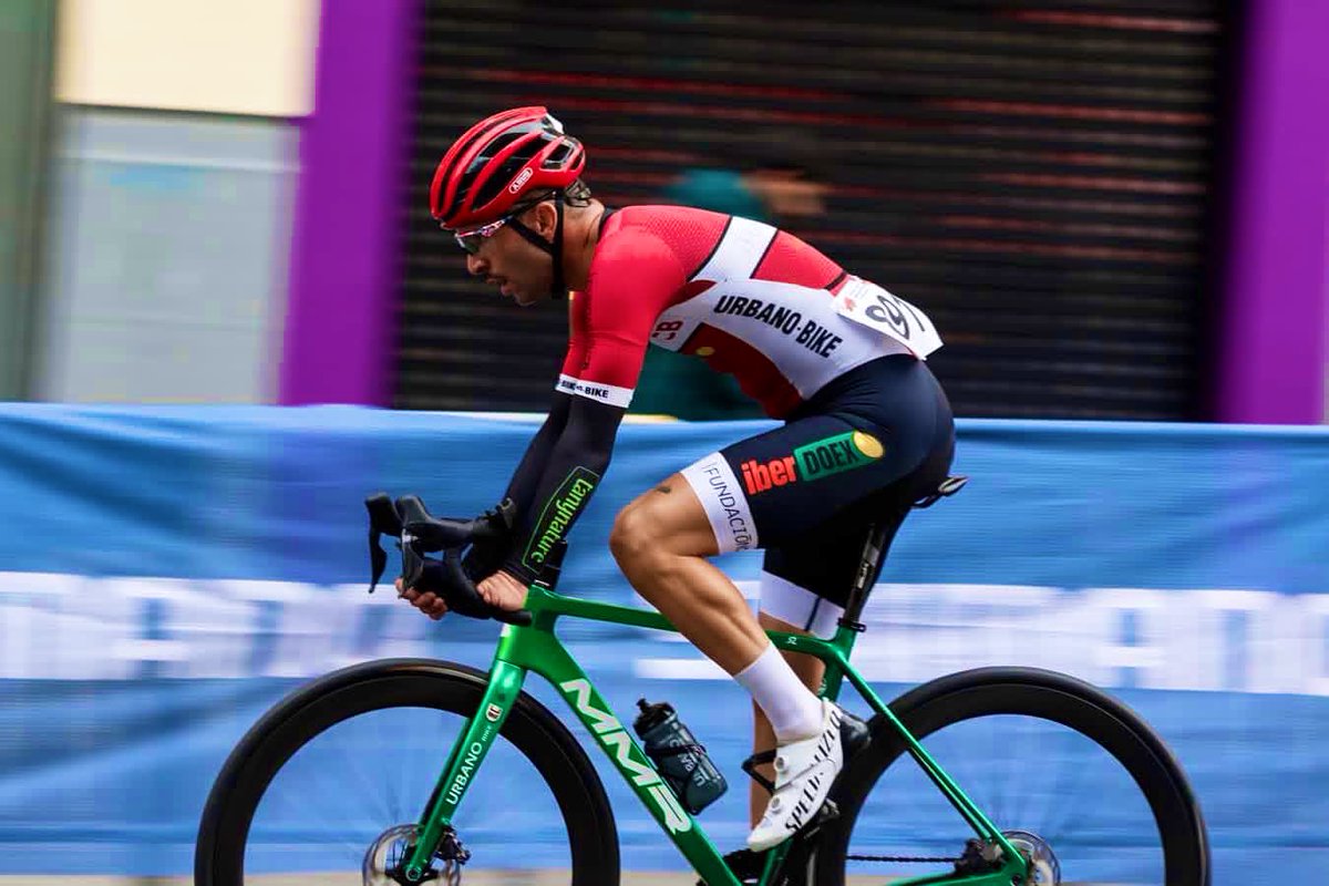 Semana de competición 
Modo pretemporada pero con ganas de correr ❤️🫶🏻

El domingo estaré en el circuito de velocidades de Carmona junto al <a href="/TanyNatureSA/">Tany Nature SA</a> <a href="/_FundacionCB/">Fundación CB</a>