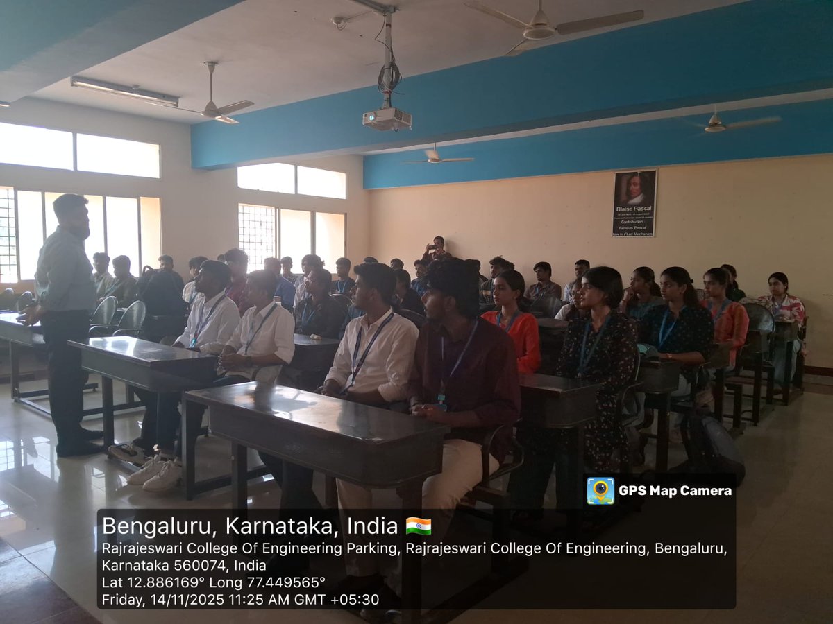 rrceblr's tweet image. 🌟 #RRCE AIML &amp;amp; CSE(IC) hosted a Technical Seminar on “Data Analytics &amp;amp; Gen AI” with Mr. Maheshwar Narayanan, AVP, Imarticus Learning. Students gained insights on analytics, Gen AI apps &amp;amp; career skills! 🤖📊
#TechSeminar #AIML #CSEIC #FutureTech
