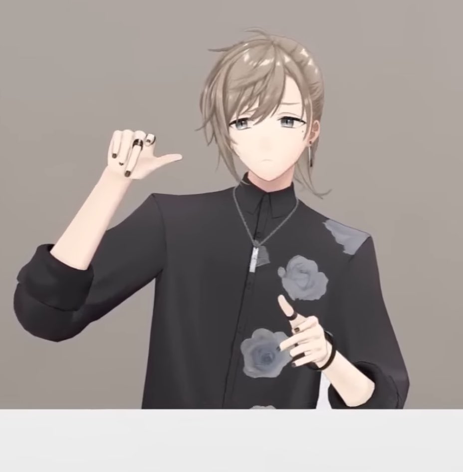 なんですか？そのお顔は？3Dでも出来たんですか？ありがとうございます😇💢
 #くろなん