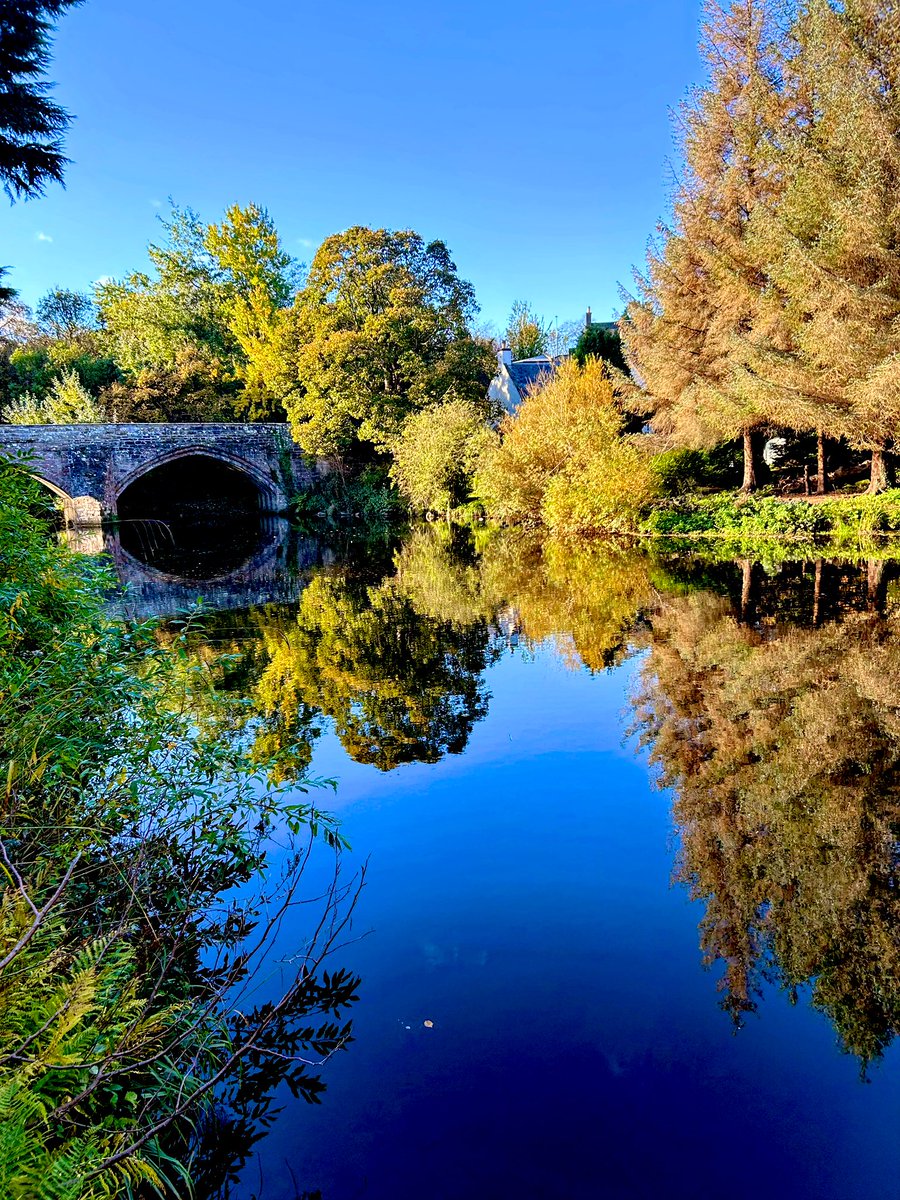 Morning sun on Cramond Brig ☀️