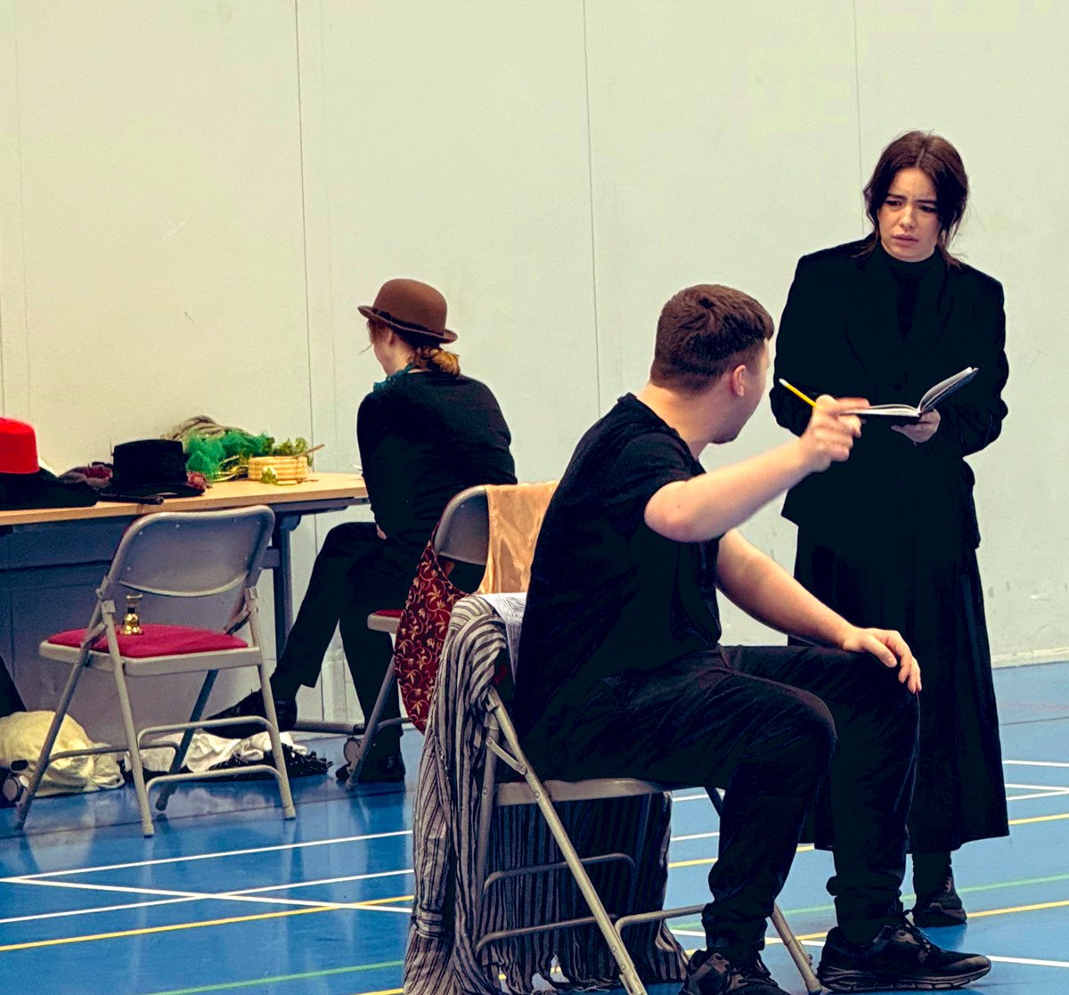 edenboyspreston's tweet image. 🎭 We were delighted to welcome Manchester Actors Company to Eden Boys&apos; Preston for a fantastic performance of &apos;A Christmas Carol&apos;! Yr 10 pupils gained invaluable insights into this classic tale, bringing their GCSE English studies to life! #WeAreStar