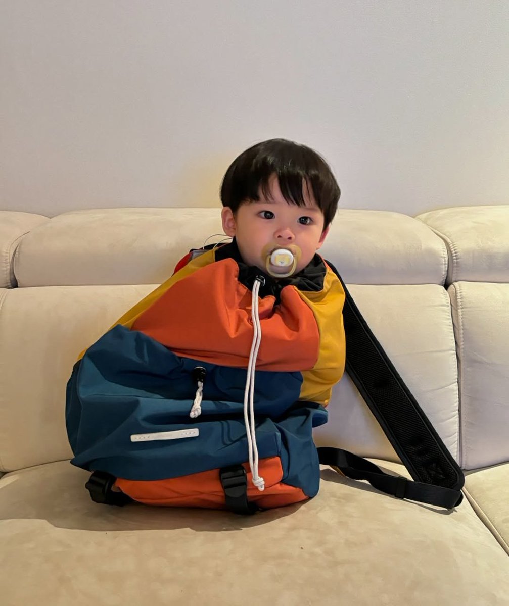 ejin 🍼 tweet media