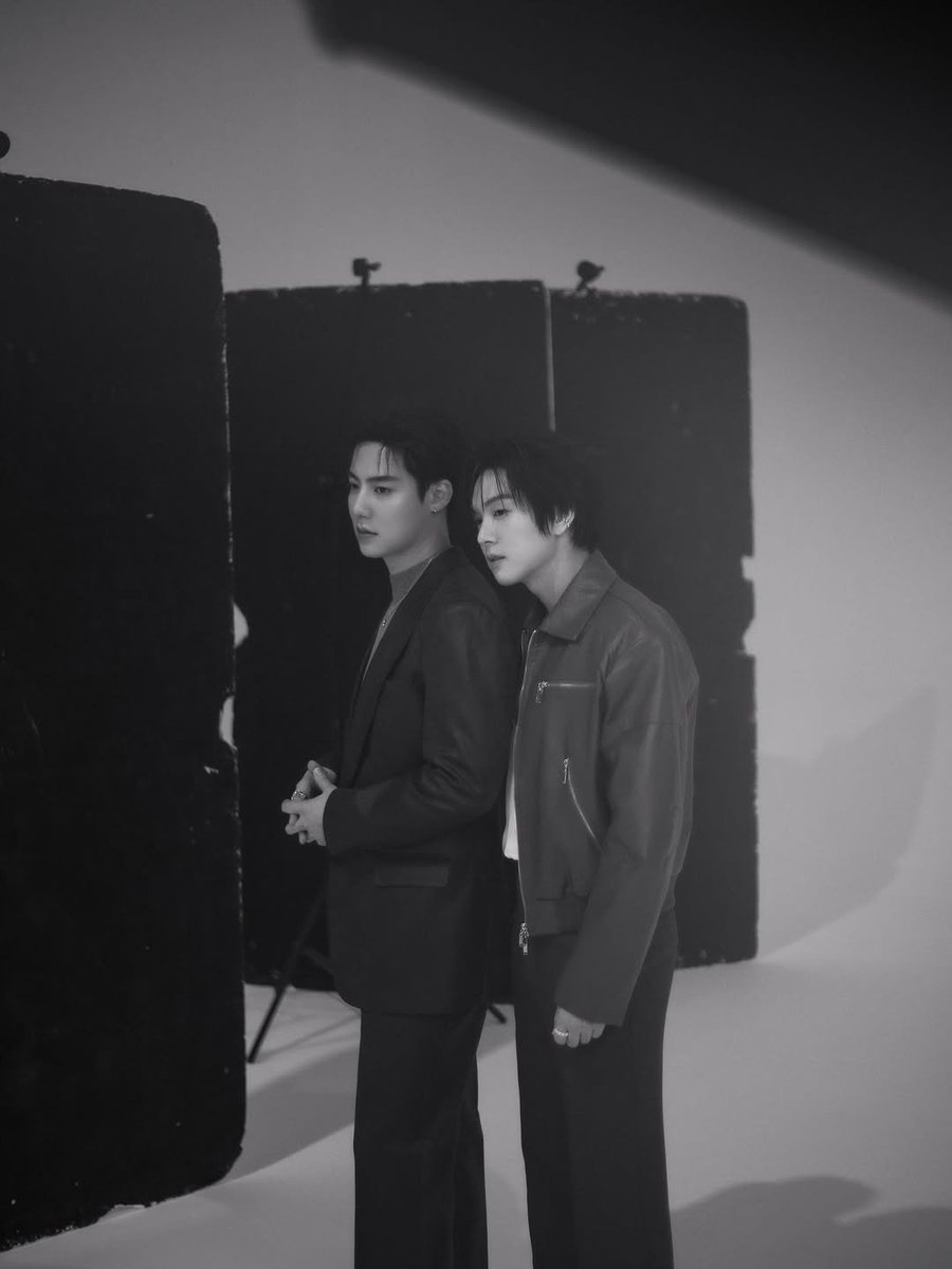 miuwinwind's tweet image. &quot;baby, why the hesitation? cause I know that you can feel it too 🎶 you want more and I can taste it, let me show you what I wanna do..&quot; 😭

the lyrics that say it all... 🥹🔥🫠

#SailubPon #สายลับภณ
#SpySailub #PonThanapon