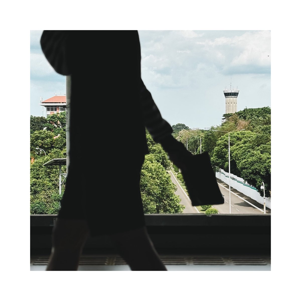 Picking up my Mom at the airport. Delayed almost 30 mts 😳