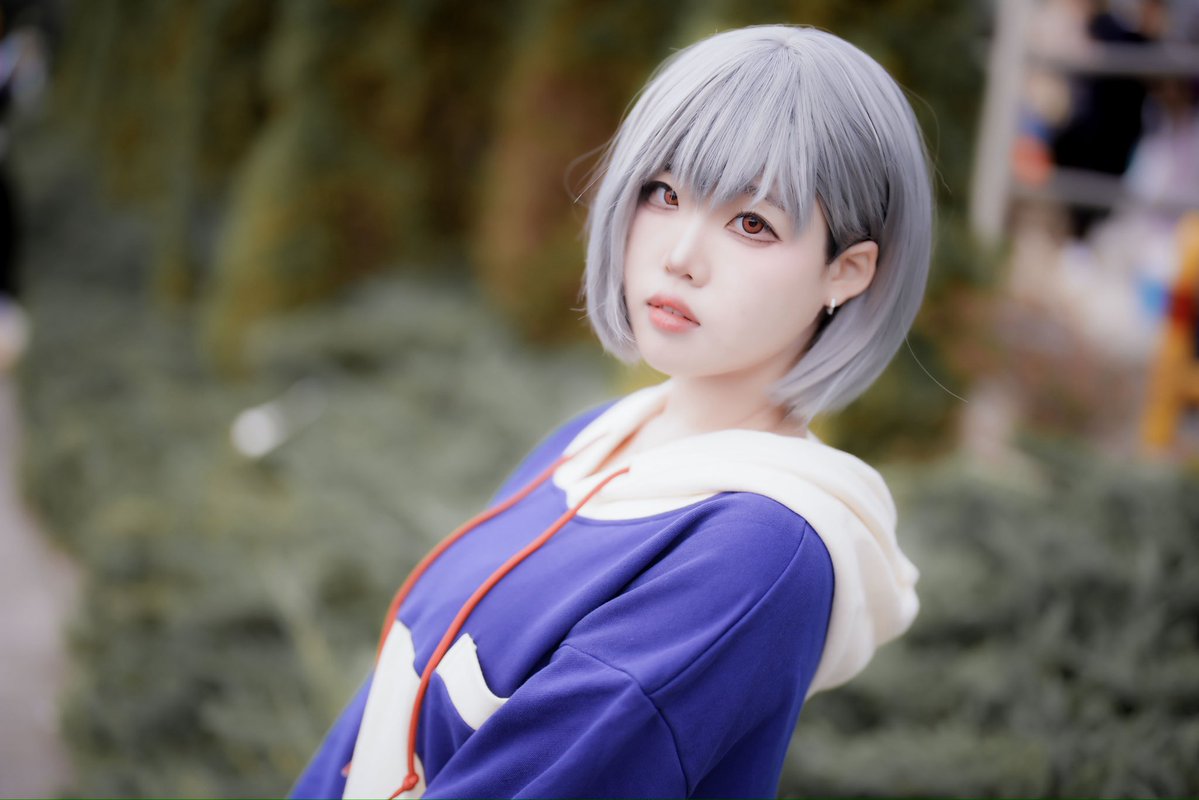 뱅드림 - 토모리🐧

평생 밴드해줄래..?