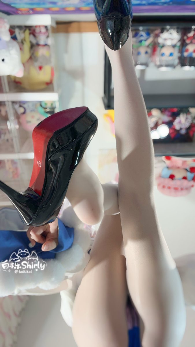 白栎Shirly (@bailikoi) on Twitter photo 