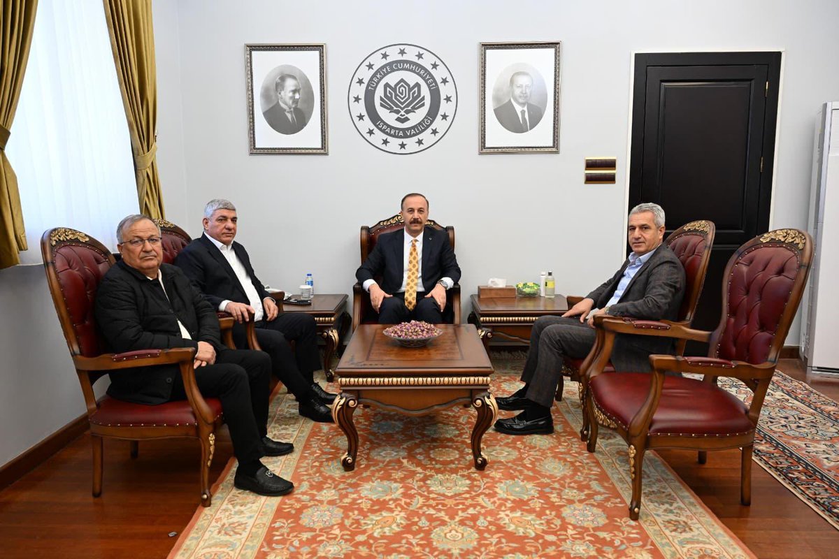 Değerli büyüğümüz Isparta Valisi Sayın Abdullah Erin’i makamında ziyaret ettik. 

Nazik misafirperverliğinden dolayı kendilerine teşekkürlerimi sunuyorum. 

<a href="/Abdullah_Erin47/">Abdullah ERİN</a>