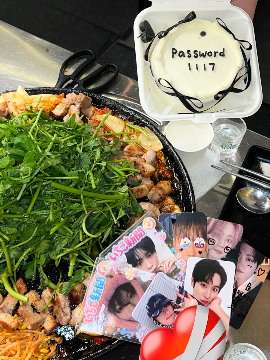 yoelzoa's tweet photo. 에이머쮸 3주년 추카해요💝💖🩷💘💖💓💖🩷💘🩷💖💓💕💞💝💖💓💕💖💞🩷💝
#푸파워
#은일처럼 
#Password1117 https://t.co/c78UrsxiTV