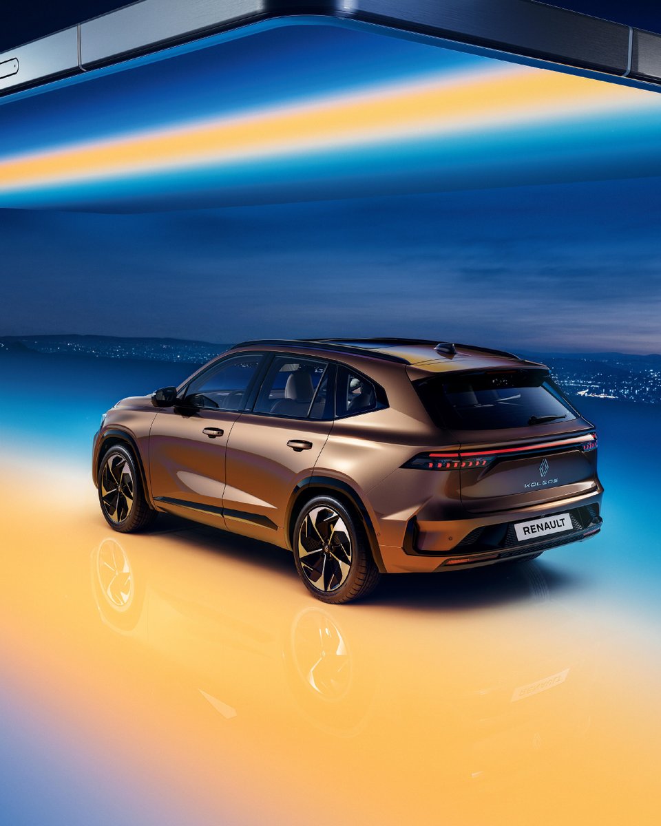 Renault_Dxb's tweet photo. enjoy a premium experience and comfortable space for your family journeys with new #Renault #Koleos
panoramic sunroof, openR panorama screen with 3x 12,3’’ screens, intelligent 4x4 system and up to 29 advanced driver assistance systems https://t.co/hCrMzKeObL