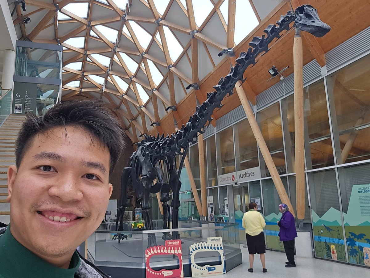 Diplodoken's tweet photo. Having a chance to meet two most iconic Diplodocus skeletons of England in the same trip is so crazy.

#Dippy #Fern https://t.co/ZVQ7Wy3hD5