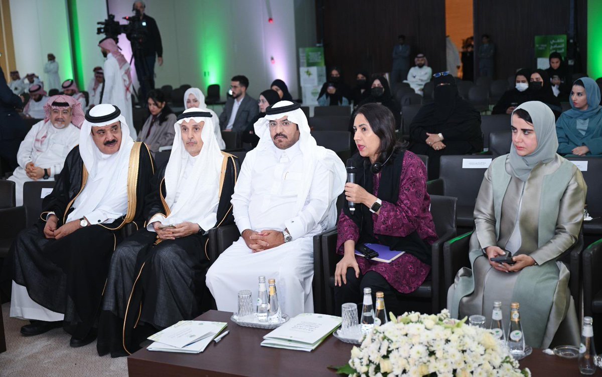 cspsstudies's tweet image. #اليوم_الدولي_للتسامح بمركز الملك عبدالعزيز لـ #التواصل_الحضاري
التسامح ..  قيمة إنسانية عالمية تعزز ثقافة التعايش والرخاء

@KACCCsa @ksaopinions @KAICIID @kaiciidar @SaudiVision2030 @Etidal @MWLOrg @MhmdAlissa 
#اليوم_العالمي_للتسامح
#International_Tolerance_day