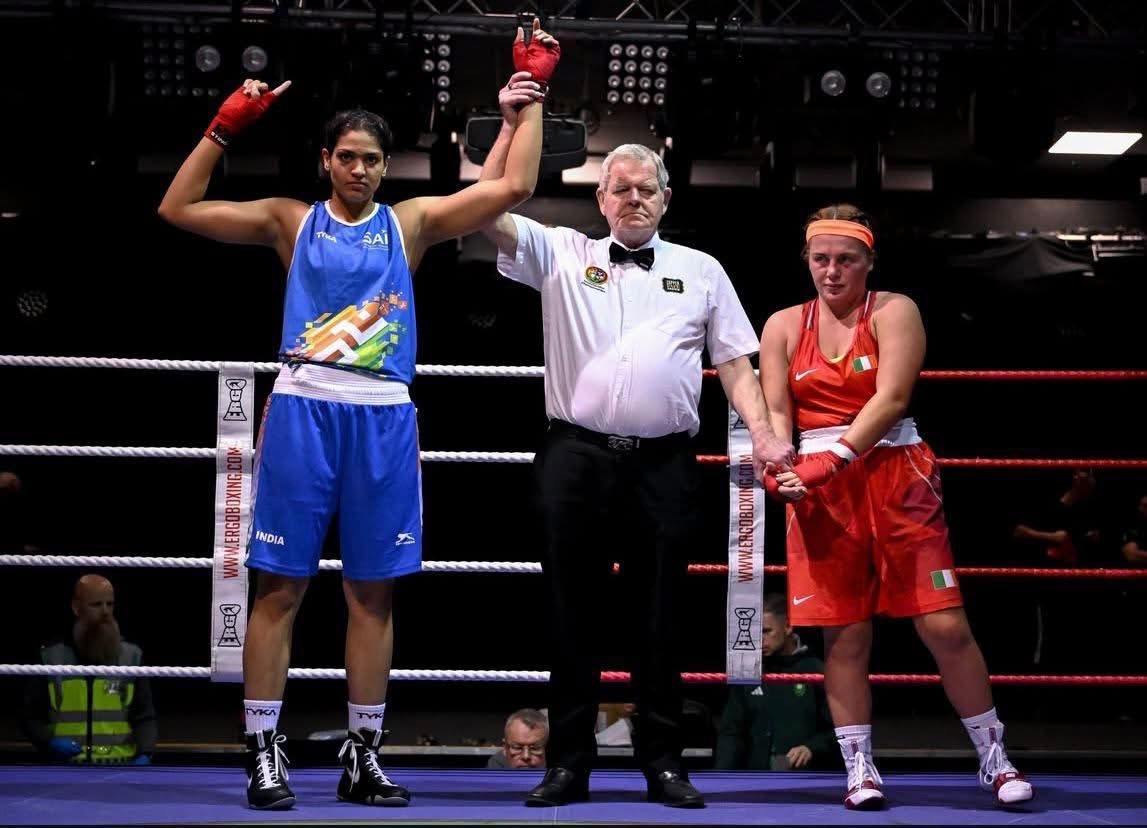 ChechiManmohan's tweet image. 🥊 बधाई हो स्नेहा तंवर गुर्जर !
गाँव क्योडक, जिला कैथल की स्नेहा तंवर (D/o चरण सिंह तंवर) ने आयरलैंड में ओलंपिक मेडलिस्ट को 4-1 से हराकर गोल्ड जीता!

वो वर्तमान में ITBP में कार्यरत हैं।
प्रदेश, देश और समाज का गर्व! 
🇮🇳✨

#SnehaTanwar 
 #ProudMoment