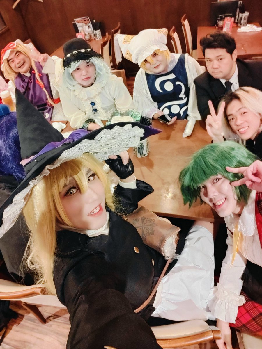 zahhazaha's tweet image. 月東宴前の腹ごしらえー(´～｀)ﾓｸﾞﾓｸﾞ