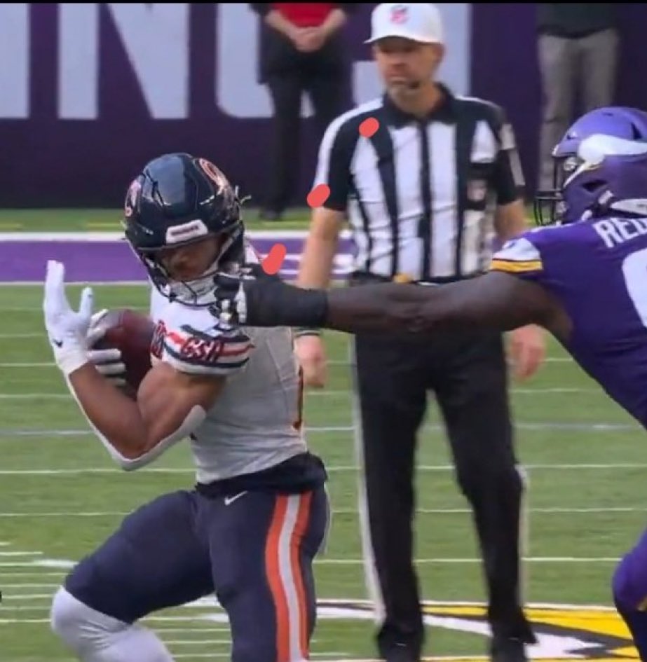 Nicht nur in diesem Spiel, nicht nur bei den Bears aber die Refs sind dieses Jahr an vielen Stellen ein Problem