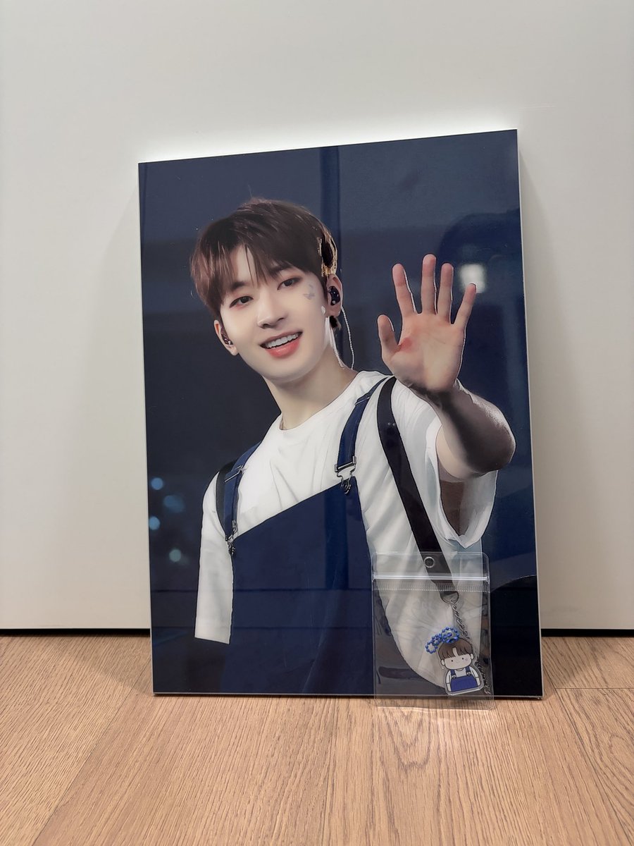 black_cherrycat's tweet photo. rt이벤트 당첨으로 받은 멜빵쩌너뉴🫶🏻🫶🏻🫶🏻
멜빵 사랑하는걸 어케아시고 딱🙇🏻‍♀️🙇🏻‍♀️🙇🏻‍♀️

감사합니다!! 이뿌게 잘 걸어둘께요🩵🩷 https://t.co/iVSQSCxKG0
