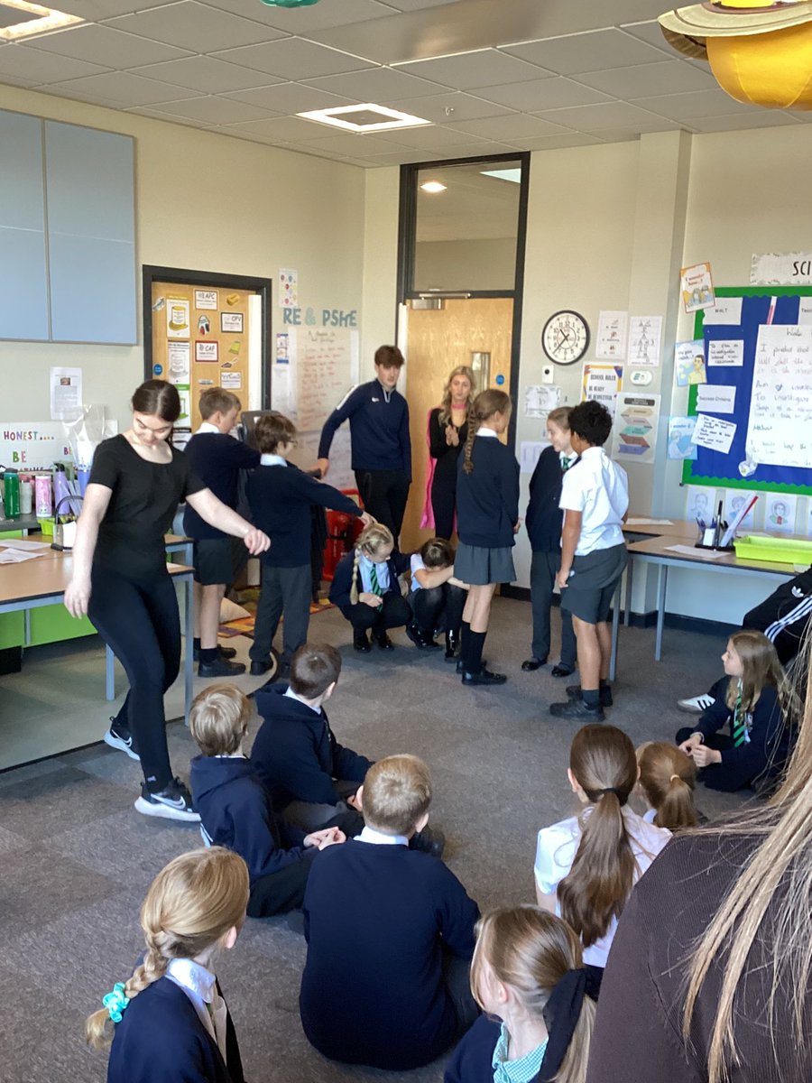 Year 5 have had an anti bullying workshop from <a href="/KingsmeadOnline/">Kingsmead</a> students and then had a drama session to show their power for good! 🎭<a href="/PoppyfieldSch/">Poppyfield Primary Academy</a>